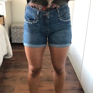Levi’s size 27 low rise short